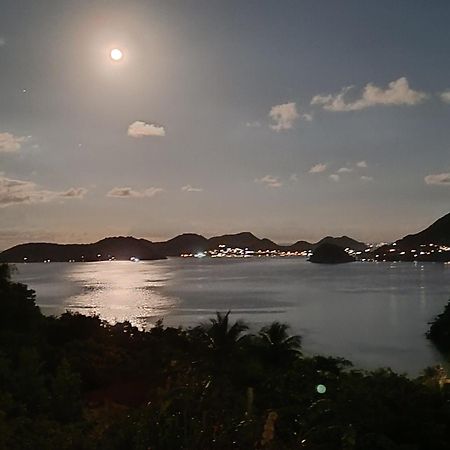 Ti Kaz Anoli Vue Epoustouflante Sur La Baie Βίλα Terre-de-Bas Εξωτερικό φωτογραφία